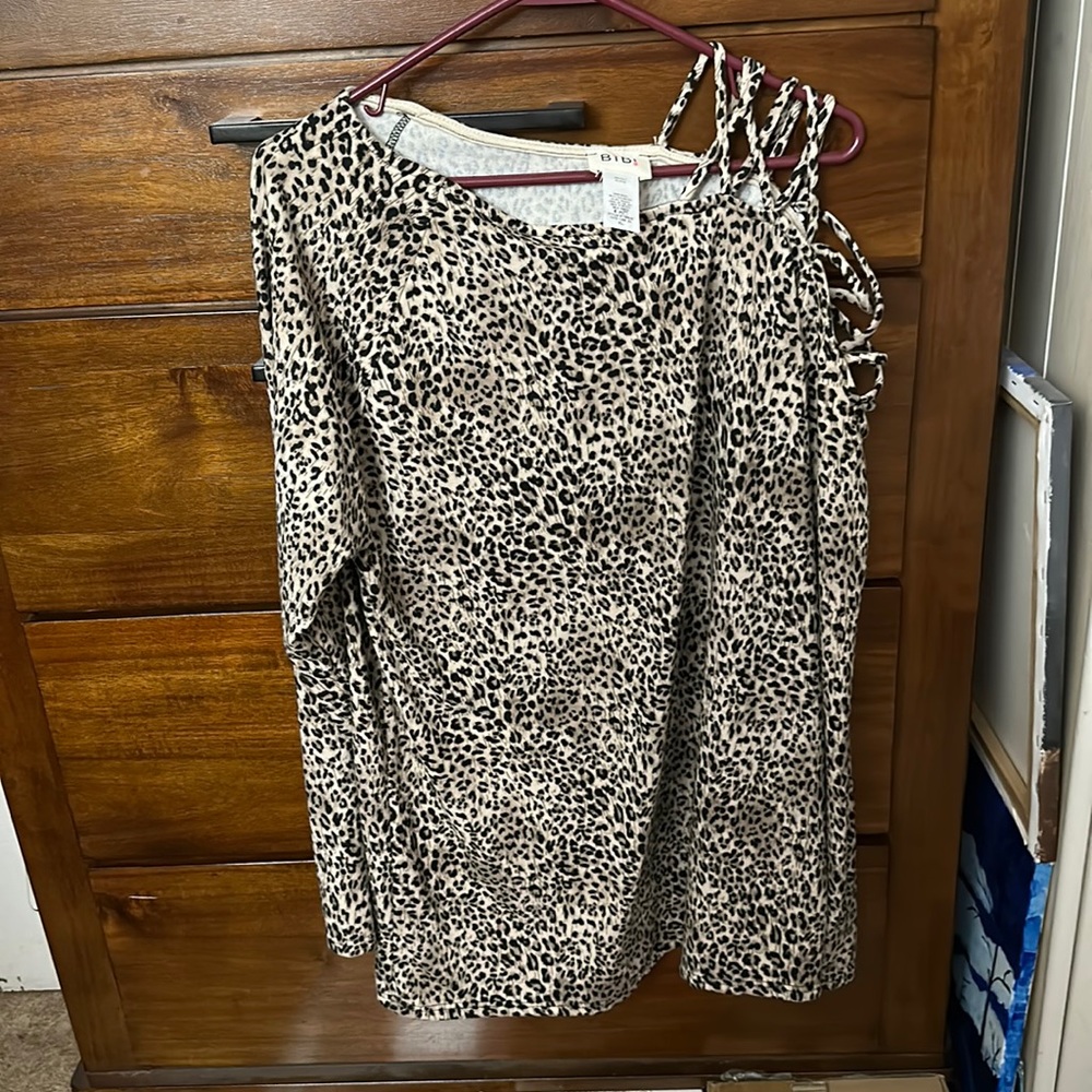 Leopard print off should shirt